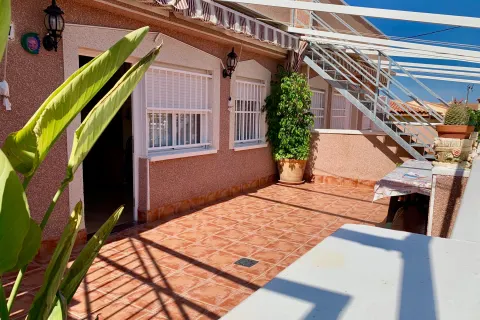 Korter / bangalo — Torrevieja – La Mata, Hispaania