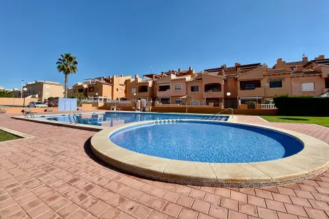 Korter / bangalo — Torrevieja – Aguas Nuevas, Hispaania