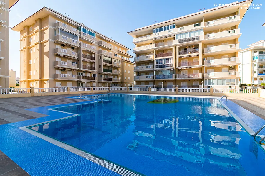 Dzīvoklis / bungalo — Torrevieja – La Mata, foto 1 no 15