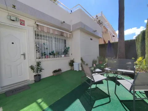 Dom szeregowy Torrevieja – Los Balcones - los Altos del Edén, miniatura 1