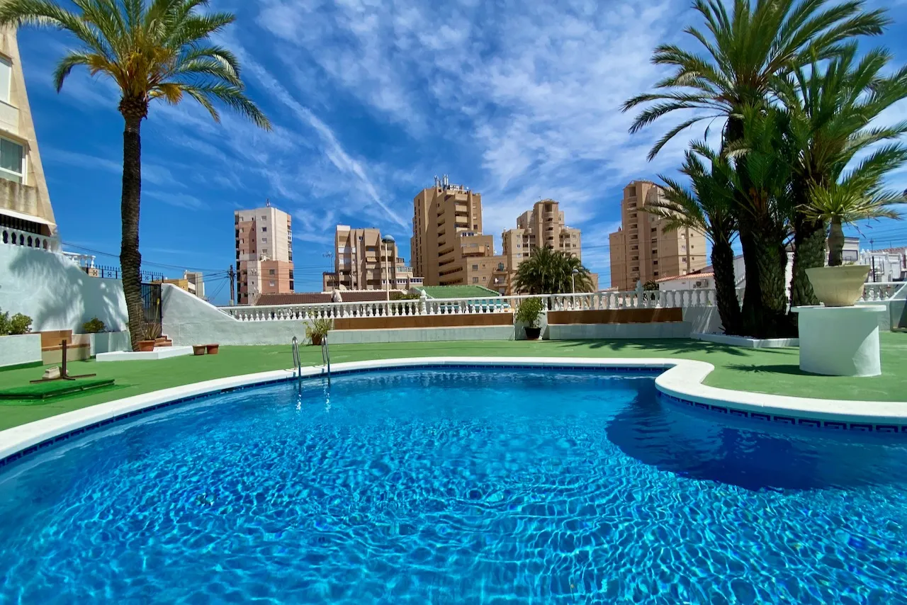 Dzīvoklis / bungalo — Torrevieja – Lomas del Mar, foto 1 no 15
