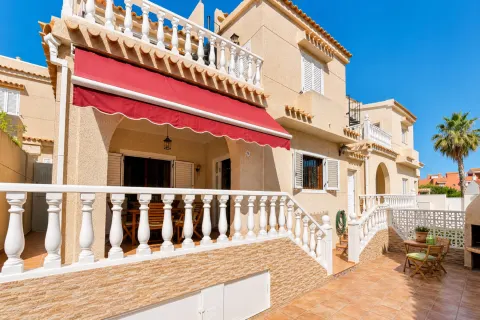 Ridaelamu / dupleks — Torrevieja – La Mata, Hispaania