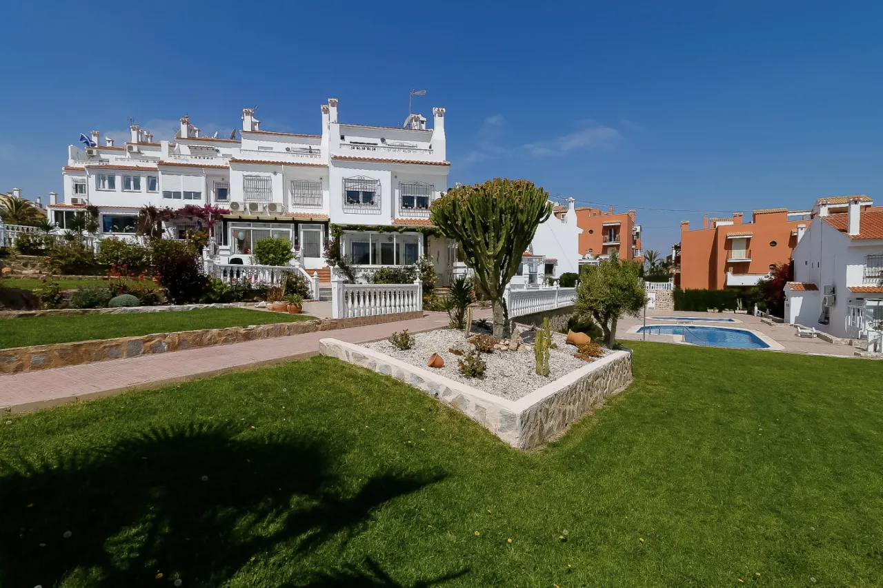 Kotedžas / dupleksas — Torrevieja – Torreblanca, nuotrauka 1 iš 15