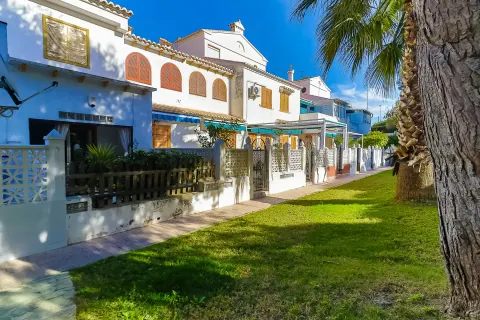 Korter / bangalo — Torrevieja – Torreblanca, Hispaania