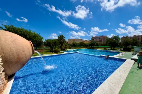 Korter / bangalo — Torrevieja – Aguas Nuevas, Hispaania