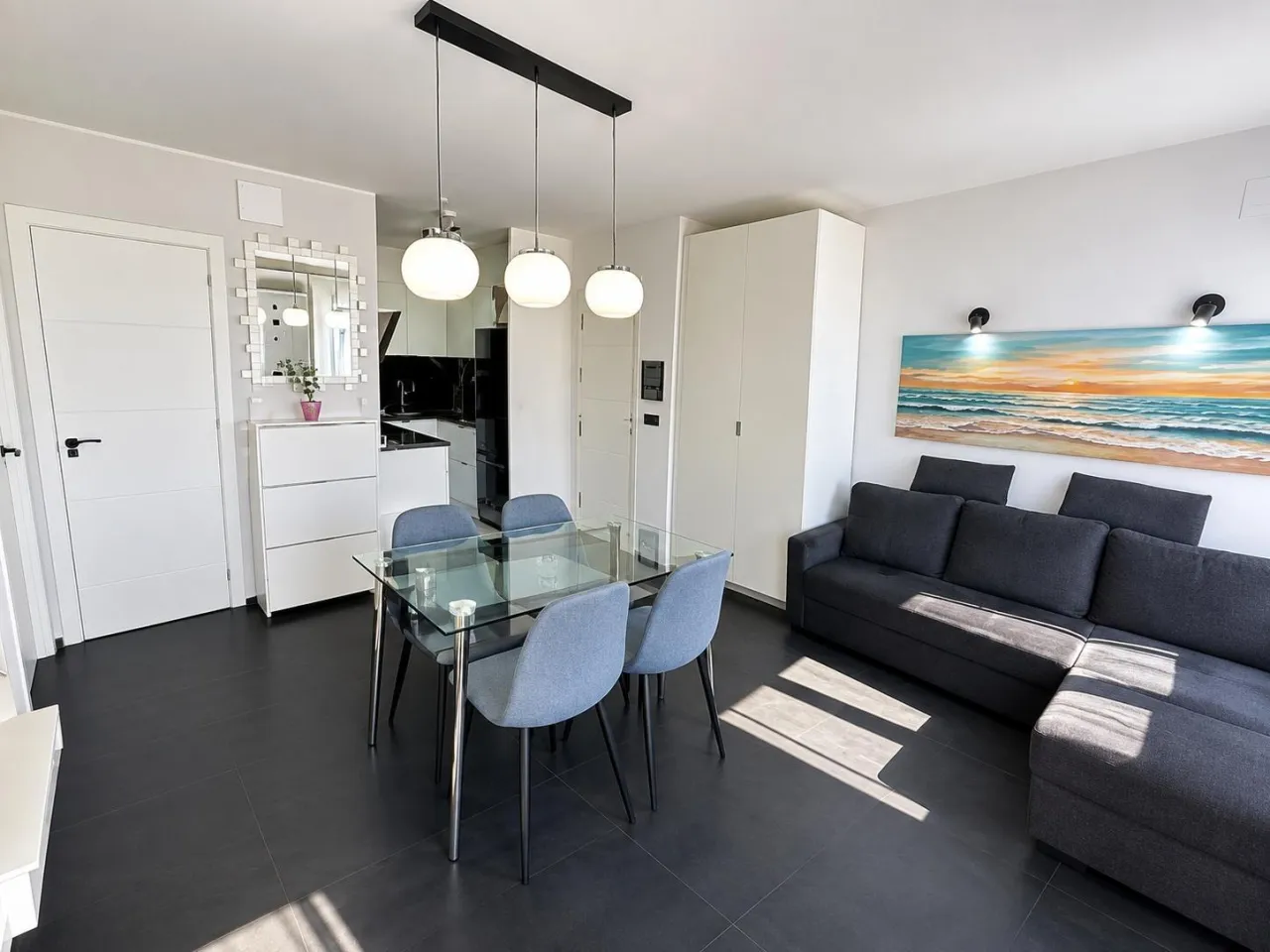 Dom szeregowy na sprzedaż 198 900 €, Torrevieja, zdjęcie 1 z 15