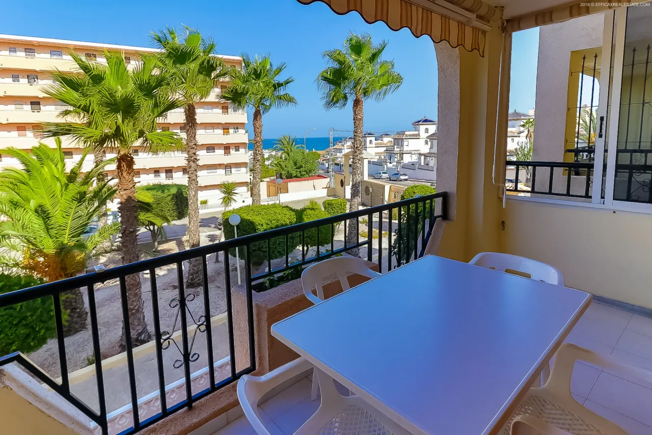 Dzīvoklis / bungalo — Torrevieja – La Mata, foto 1 no 13