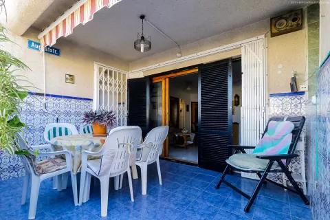 Korter / bangalo — Torrevieja – Lomas del Mar, Hispaania