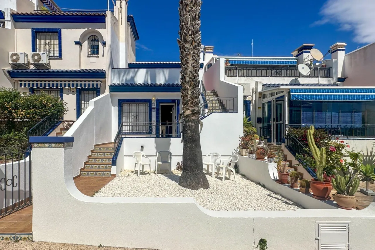 Dom szeregowy na sprzedaż 198 000 €, Orihuela Costa – Villamartín-Las Filipinas, zdjęcie 1 z 12