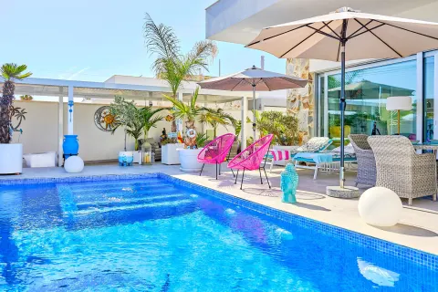 Villa Torrevieja, sīktēls 1
