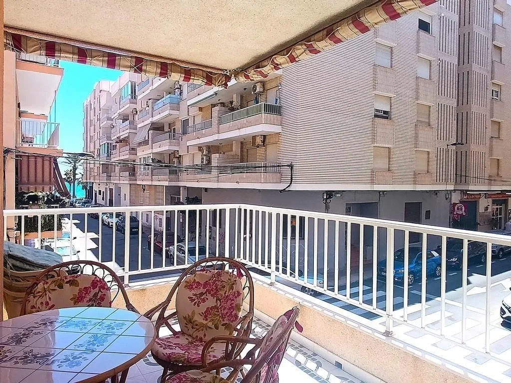 Apartament na sprzedaż 210 000 €, Torrevieja – Estación de Autobuses, zdjęcie 1 z 4