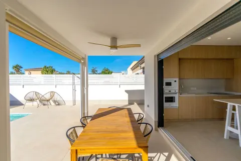 Villa Torrevieja, sīktēls 2