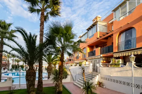Korter / bangalo — Torrevieja – Torreblanca, Hispaania