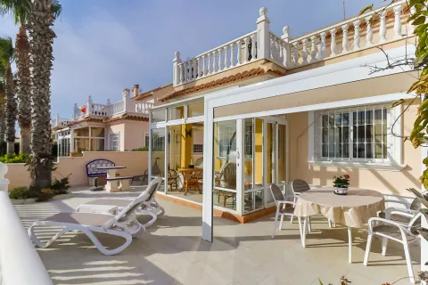 Vila Torrevieja, miniatiūra 2