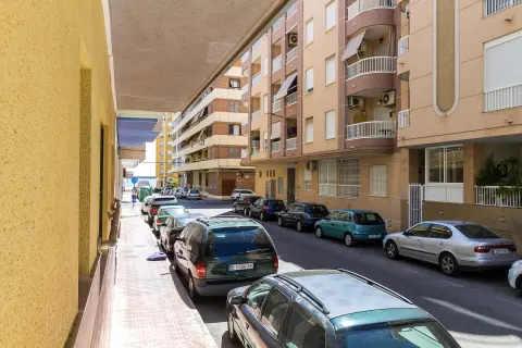 Butas Catral, miniatiūra 9