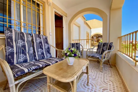 Korter / bangalo — Torrevieja – El Limonar, Hispaania