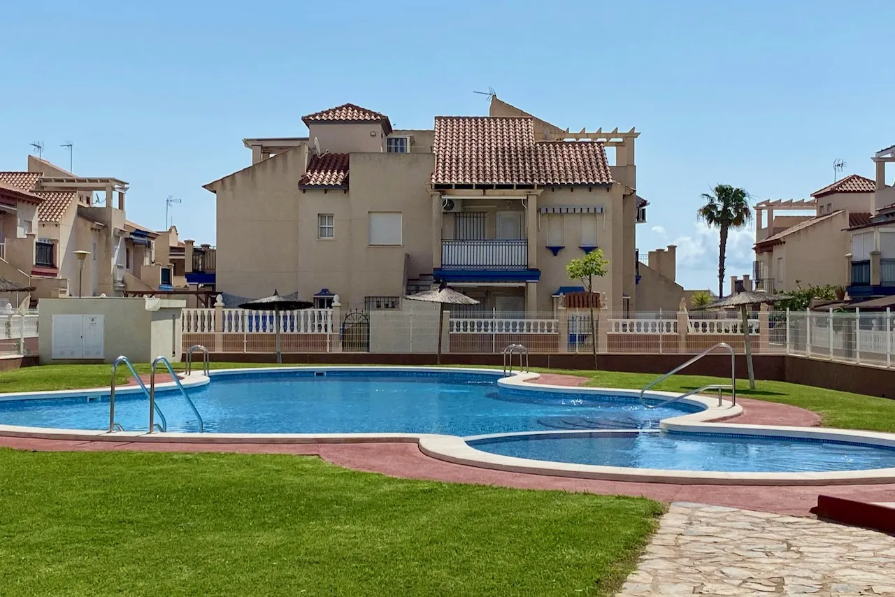 Butas / bungalas — Orihuela Costa – Playa Flamenca, nuotrauka 1 iš 15