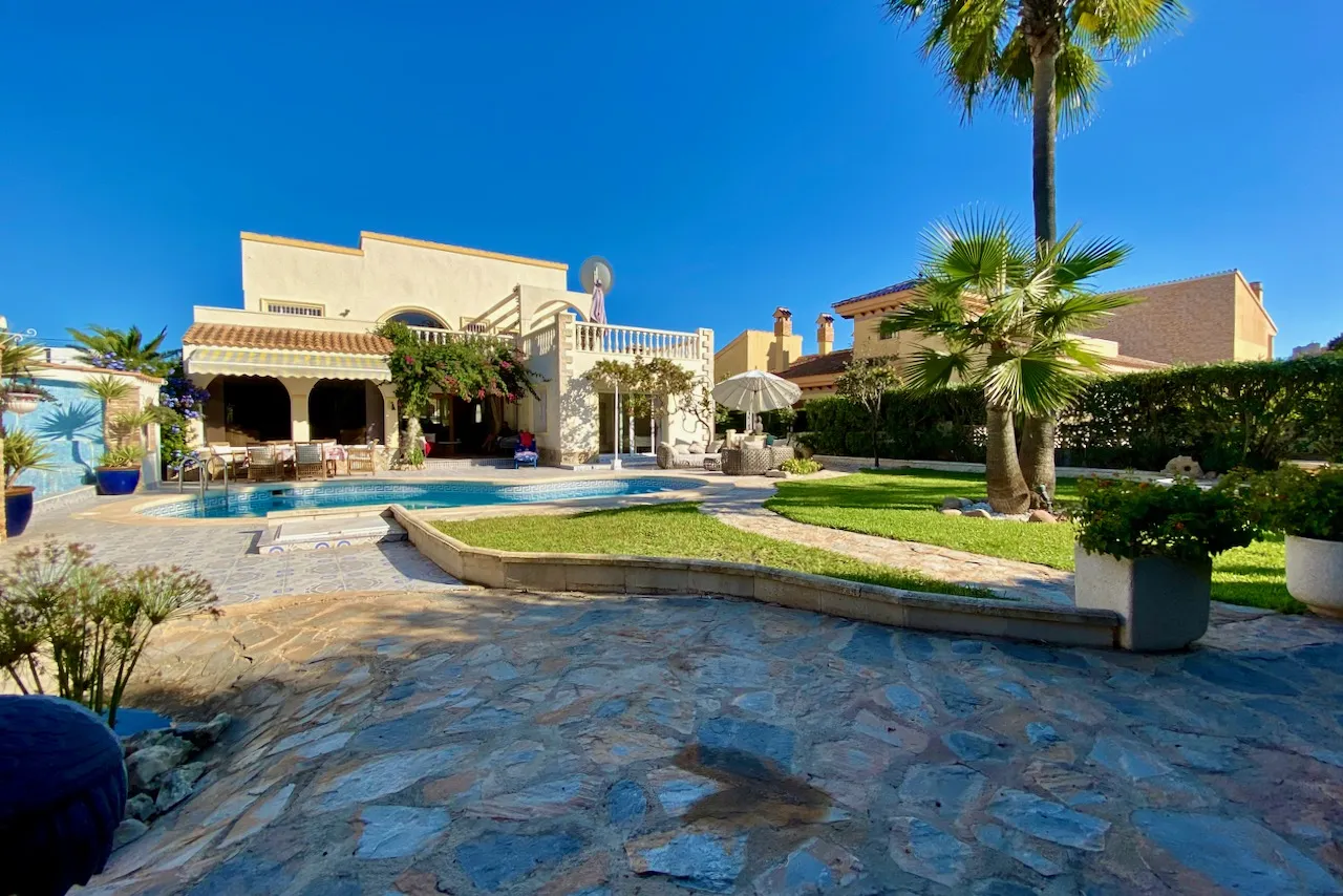 Вилла / дом — Торревьеха – La Mata, фото 1 из 15