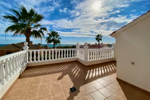 Villa / paarismaja — Torrevieja – Torre del Moro, Hispaania