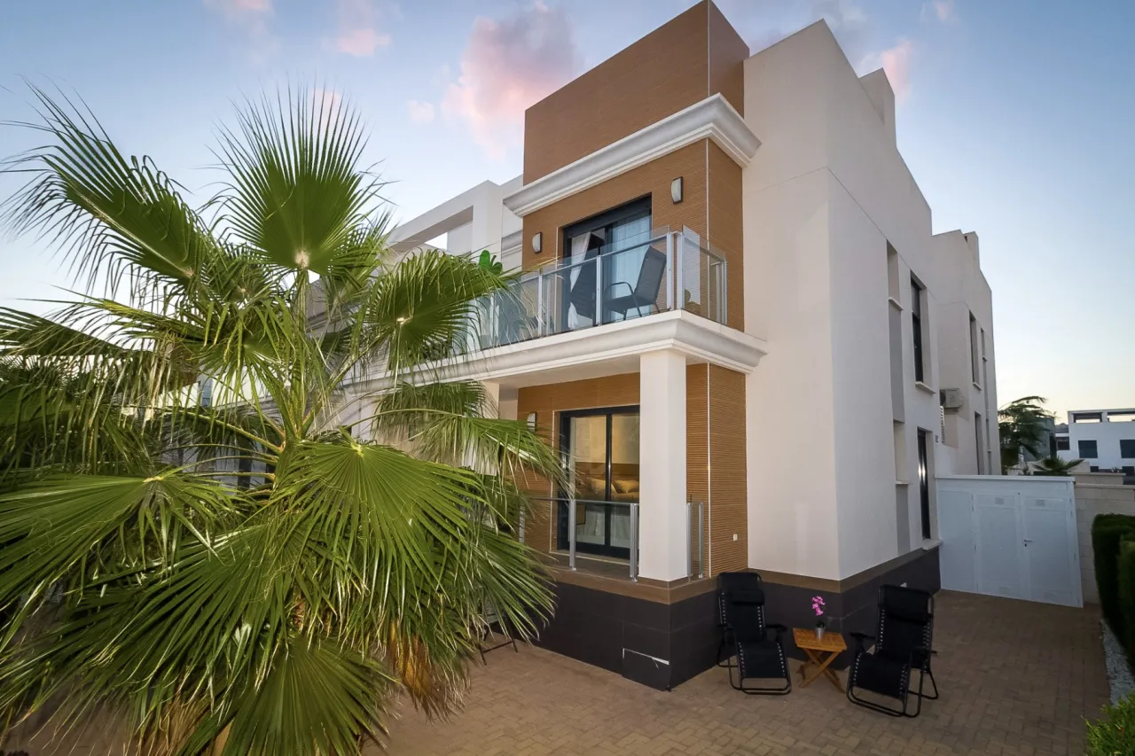 Butas / bungalas — Orihuela Costa – La Zenia, nuotrauka 1 iš 15
