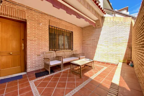 Korter / bangalo — Torrevieja – Los Locos, Hispaania