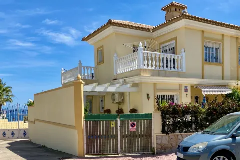 Villa / paarismaja — Torrevieja – Torre del Moro, Hispaania