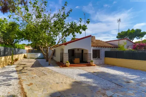 Villa / paarismaja — Orihuela Costa – Punta Prima, Hispaania