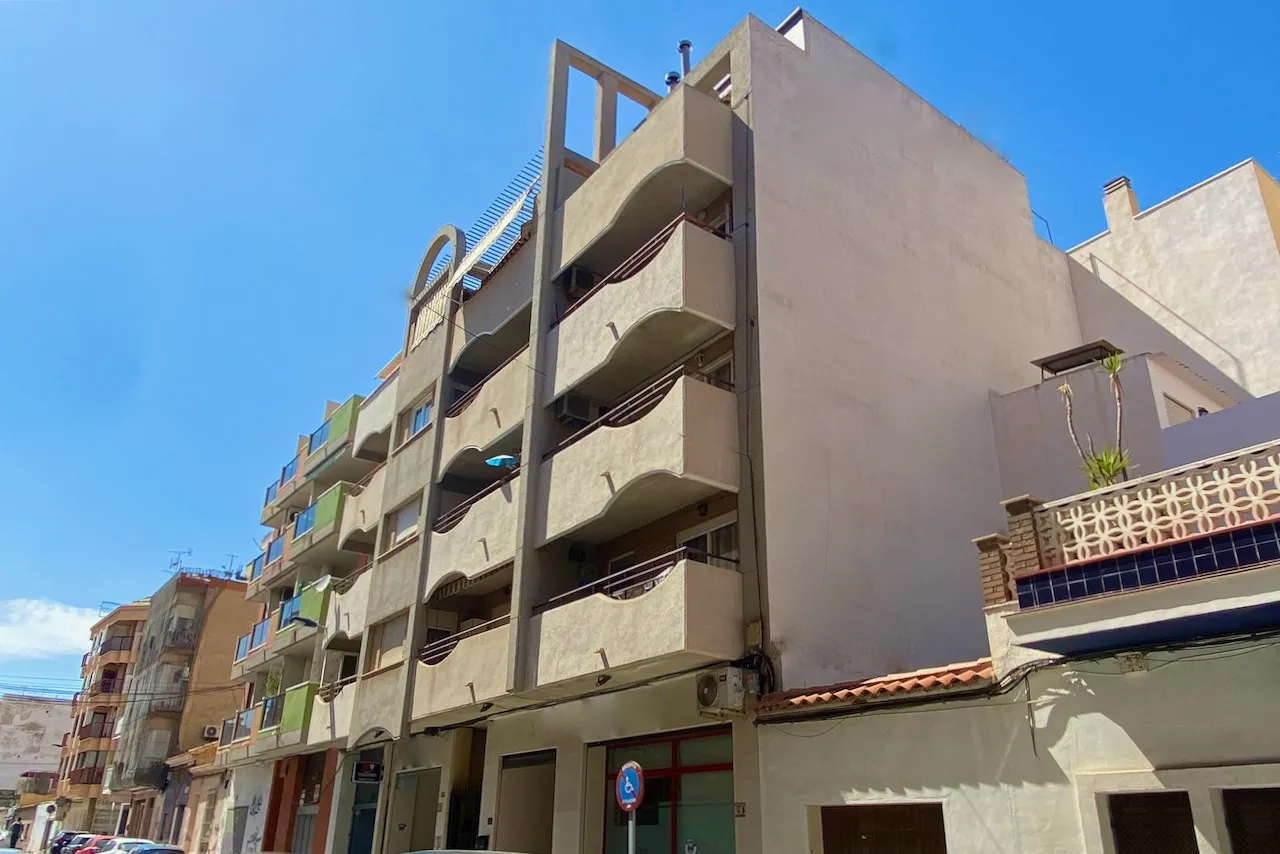 Dzīvoklis / bungalo — Torrevieja – Center, foto 1 no 15