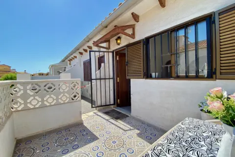 Korter / bangalo — Torrevieja – La Rosaleda - Los Frutales, Hispaania