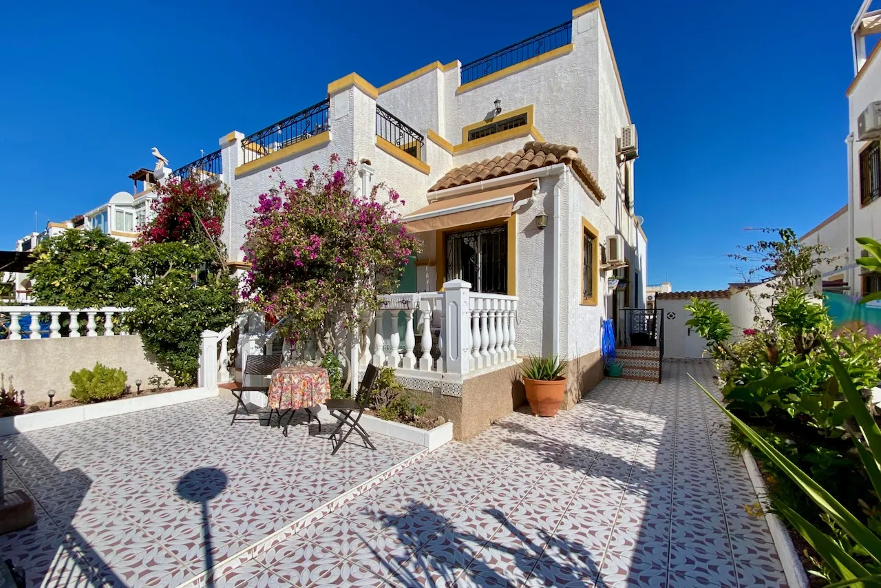 Kotedžas / dupleksas — Orihuela Costa – Los Altos, nuotrauka 1 iš 15