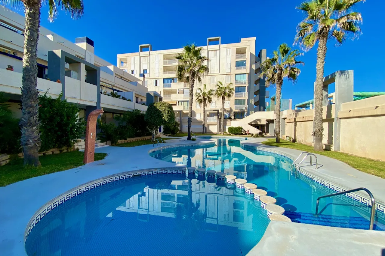 Dzīvoklis / bungalo — Torrevieja – La Mata, foto 1 no 15