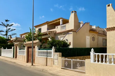 Villa / paarismaja — Torrevieja – Torre del Moro, Hispaania