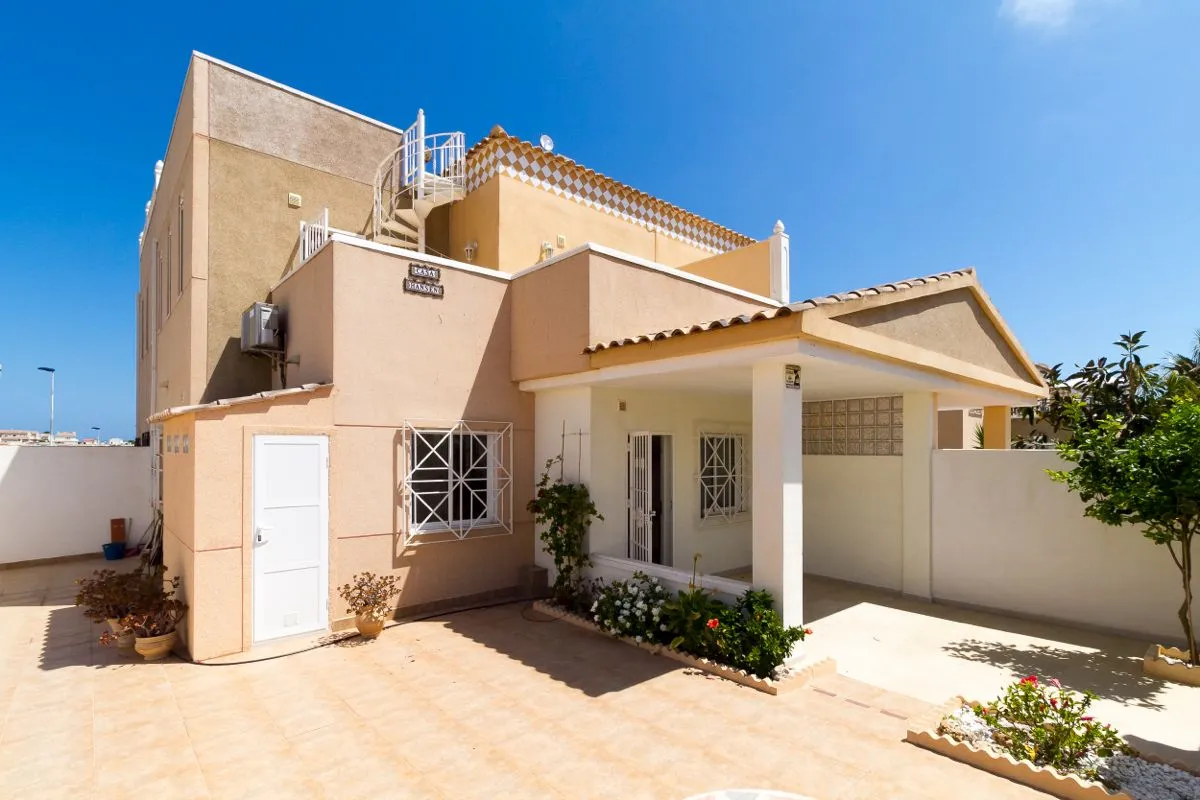 Kotedžas / dupleksas — Torrevieja – Aguas Nuevas, nuotrauka 1 iš 15